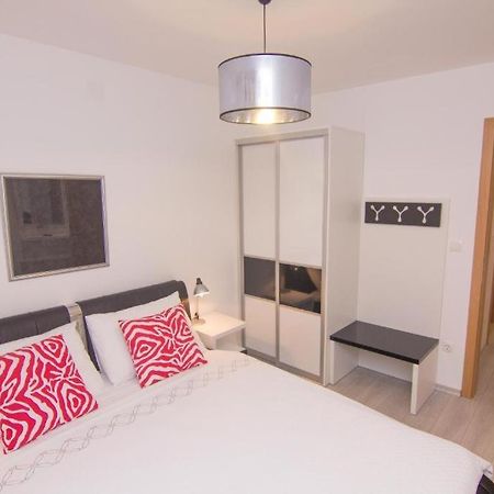 Apartman Ljubica 4 Apartment Krk Town Bagian luar foto