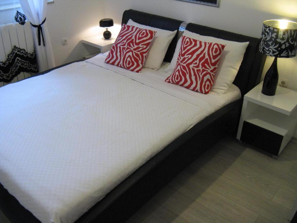 Apartman Ljubica 4 Apartment Krk Town Bagian luar foto