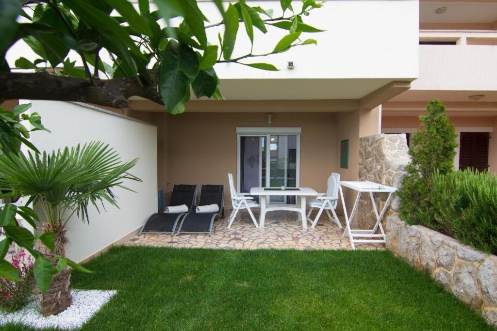 Apartman Ljubica 4 Apartment Krk Town Bagian luar foto